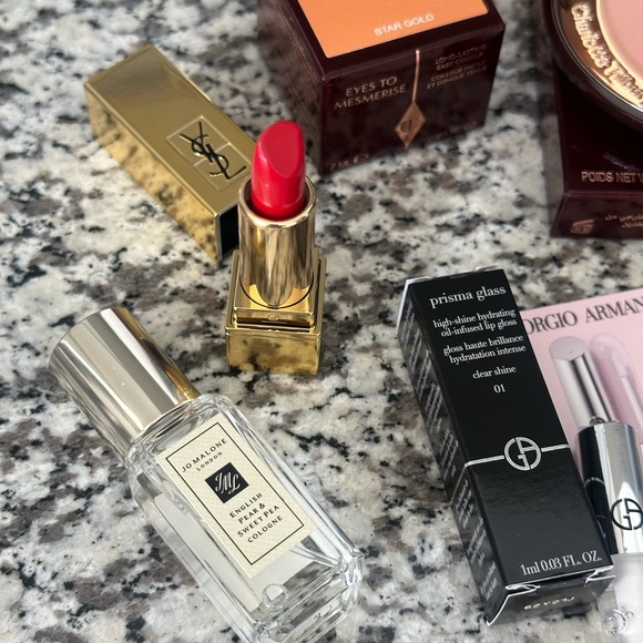 Random Goodies - Picture 7 of 8